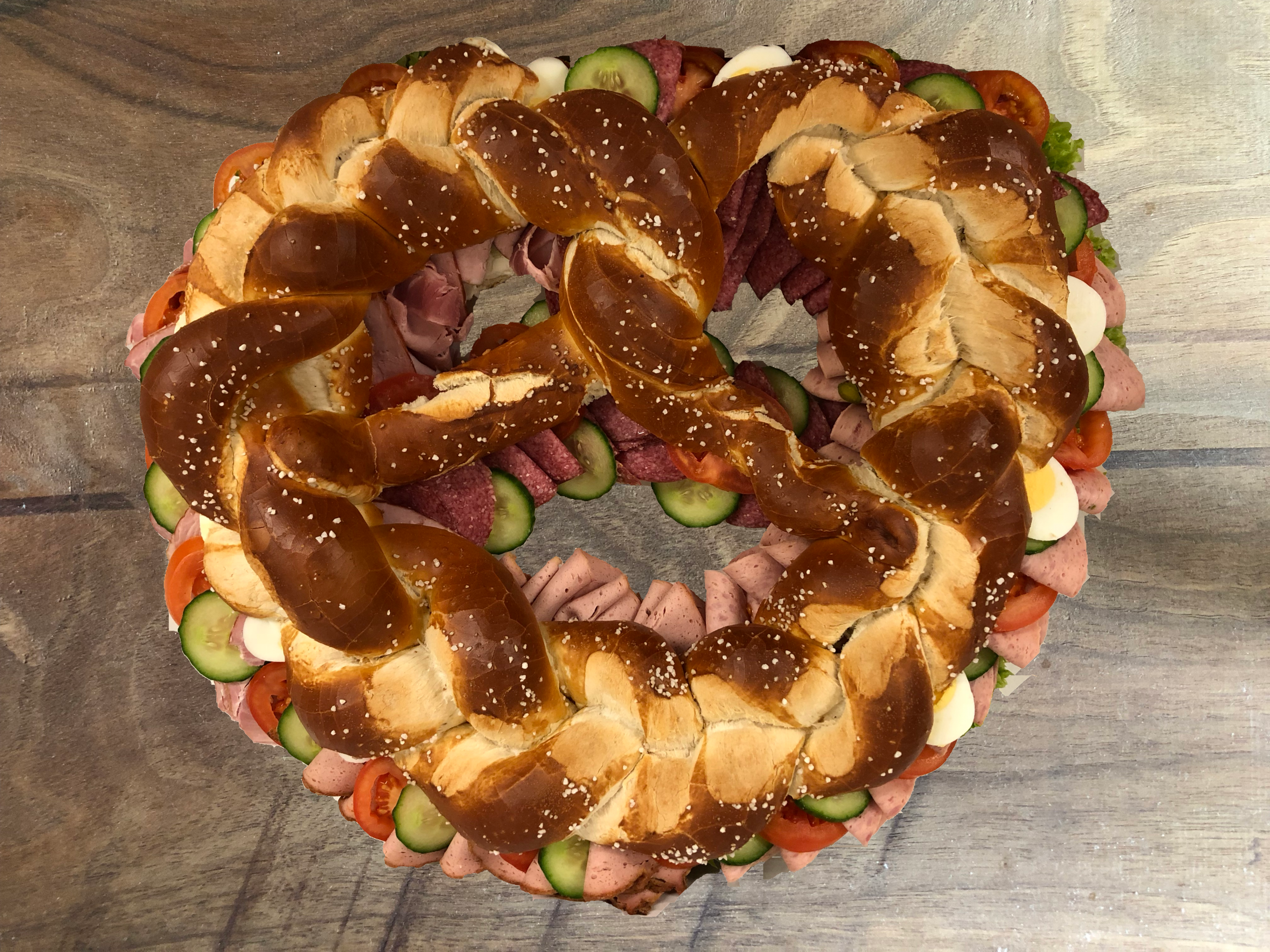 Belegte Riesenbrezn